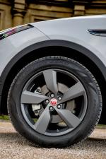 Jaguar E-Pace D150 2018 года (UK)